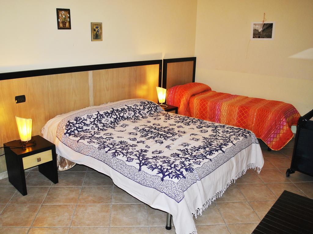 Red Hotel Sant'Elia SantʼAgata di Militello Стая снимка