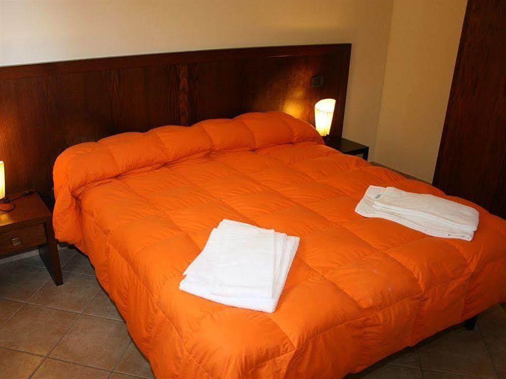 Red Hotel Sant'Elia SantʼAgata di Militello Екстериор снимка